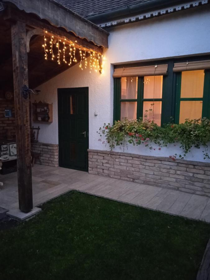 Veranda Vendégház Kismaros Exterior foto