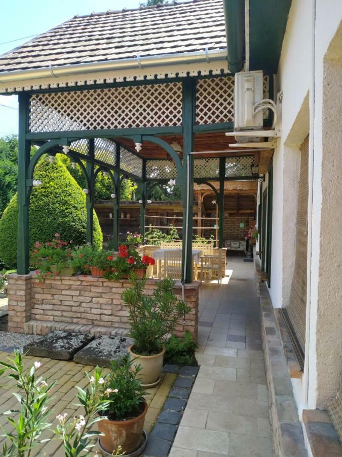 Veranda Vendégház Kismaros Exterior foto